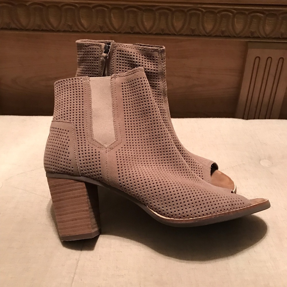 Toms booties